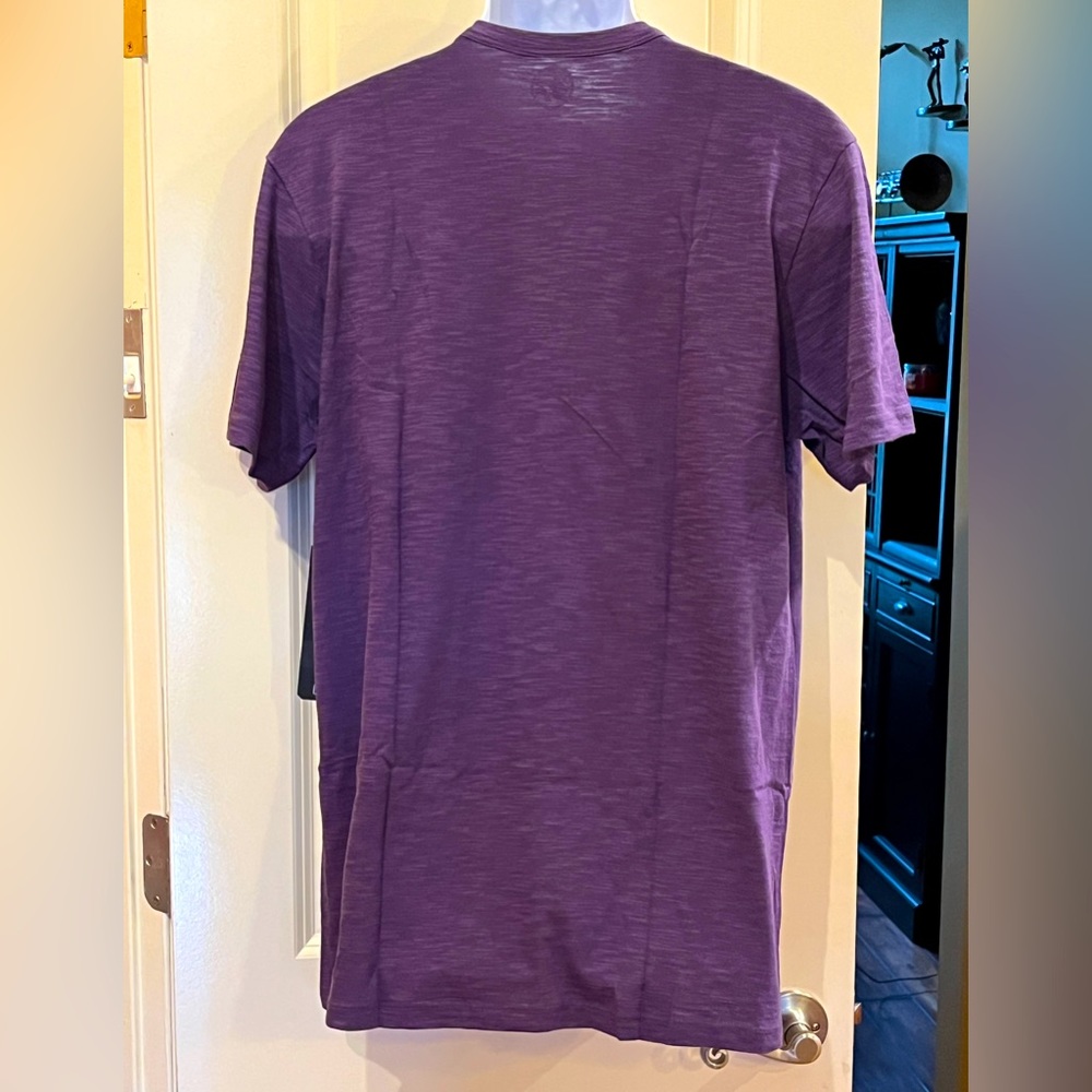 Niagara University short sleeve purple T-shirt.  NWT  Size L football - Picture 2 of 7